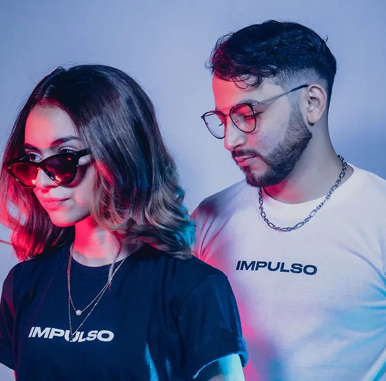 Maglietta bianca unisex personalizzata con stampa